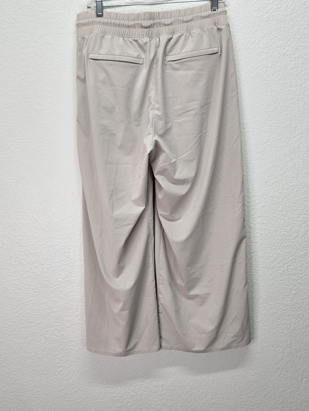 Athleta Avenue Wide Leg Crop Pants Beige Tan Pull On Athleisure Travel Womens 8 - Picture 4 of 16